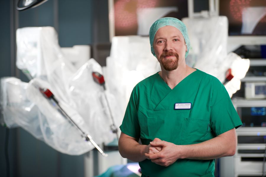 Dr. Andreas Schütte, MD